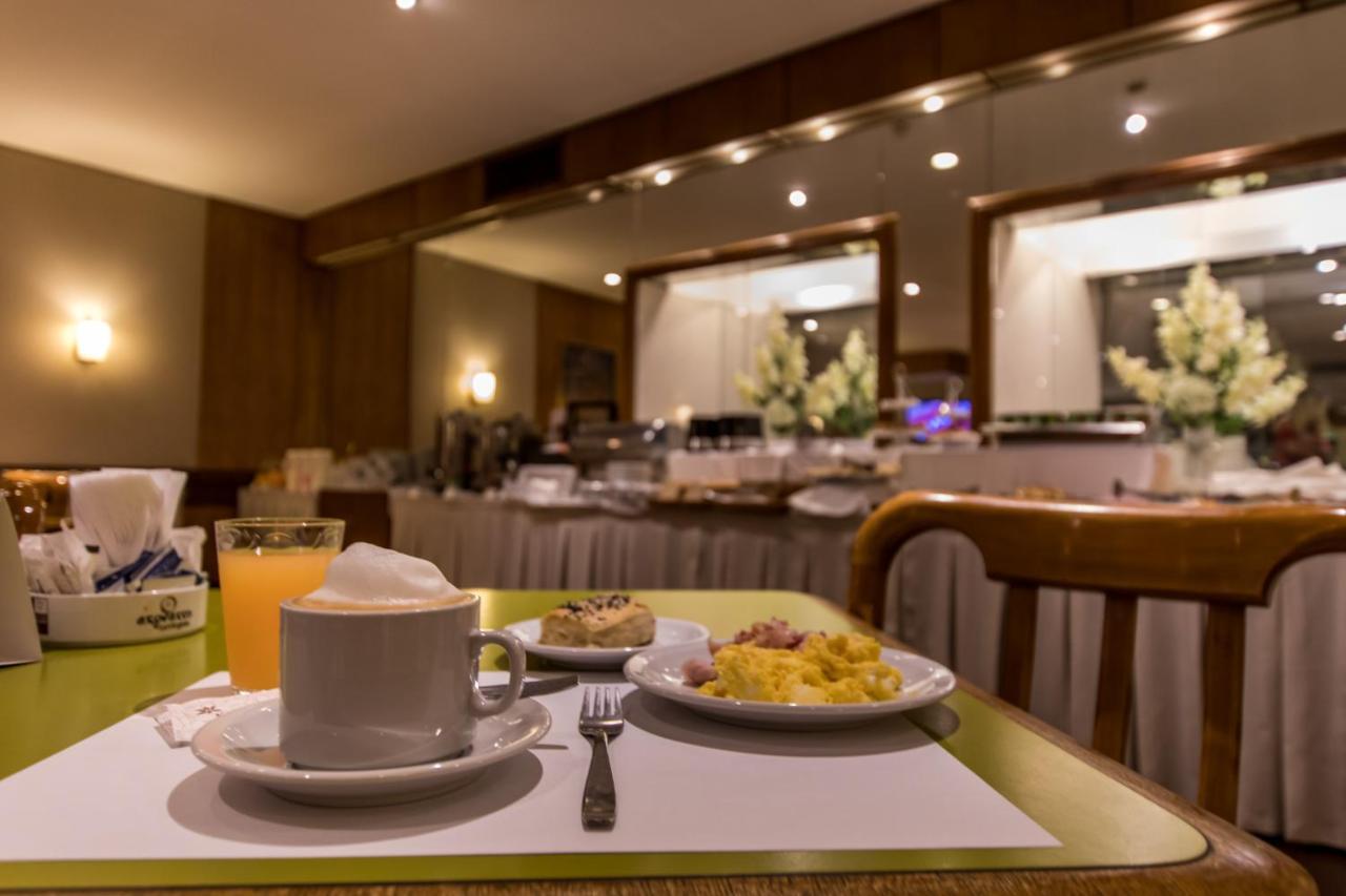 Hotel Solans Carlton Буэнос-Айрес Экстерьер фото